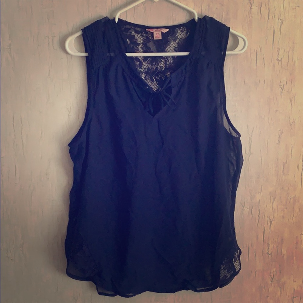 Sleeveless Blouse
